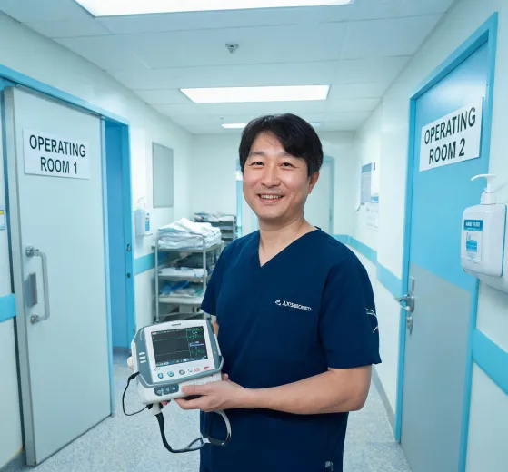 Biomedical engineer founder in operating room